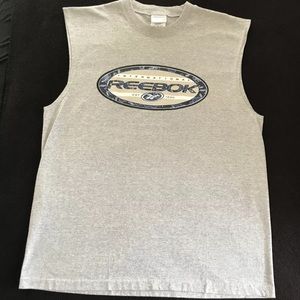 Reebok International Est 1895 Spelled Out Logo Rare Men’s Sleeveless T-shirt